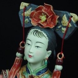 Qing Dynasty Noble Lady Petting Bird Figurine
